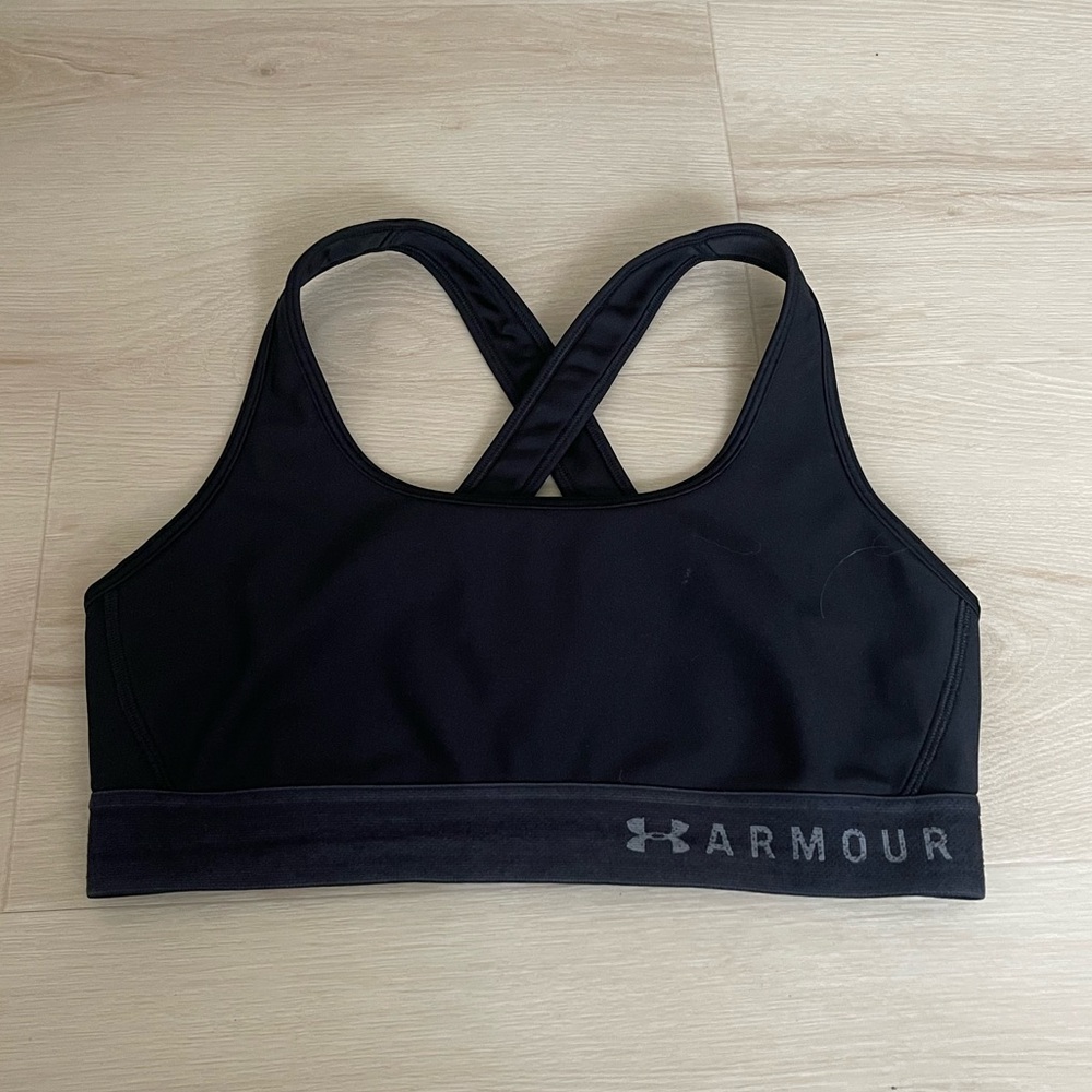 Under Armour Women's black Sports Bra